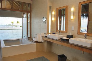 Hotel Anantara Veli Resort & Spa