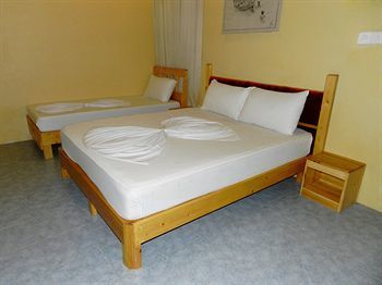 Hostal Picnic Inn