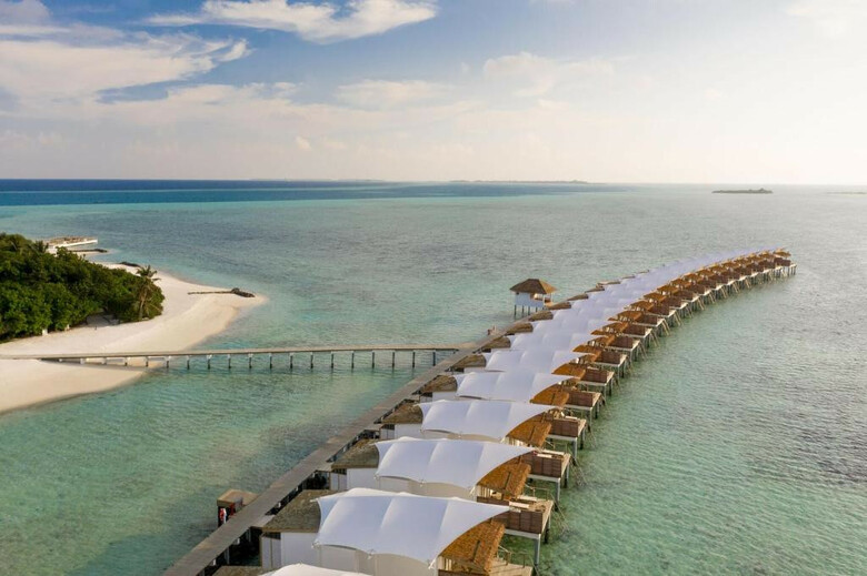 Hotel Cinnamon Hakuraa Huraa Maldives