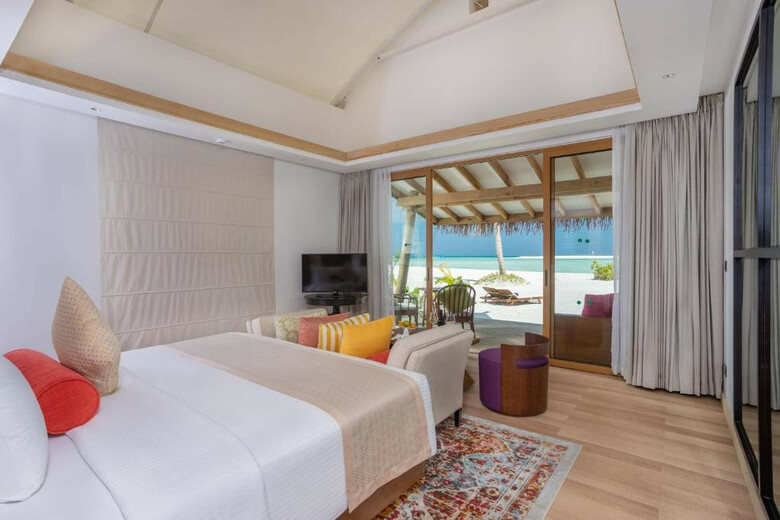 Hotel Cinnamon Hakuraa Huraa Maldives