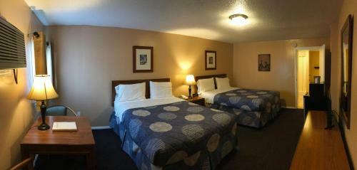 Moonlite Motel
