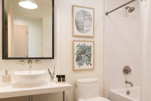 Apartamento 2br/2ba Penthouse In Warehouse Dist. By Domio