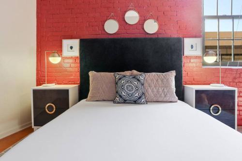 Apartamento Three-bedroom, Three-bath Industrial Apt In Nola C.b.d.