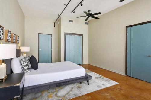 Apartamento Three-bedroom, Three-bath Industrial Apt In Nola C.b.d.