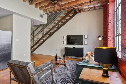 Apartamento Three-bedroom, Three-bath Industrial Apt In Nola C.b.d.