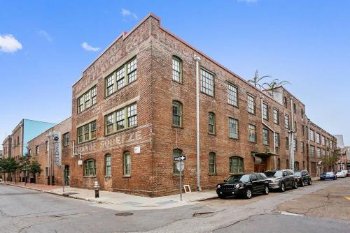 Apartamento Three-bedroom, Three-bath Industrial Apt In Nola C.b.d.