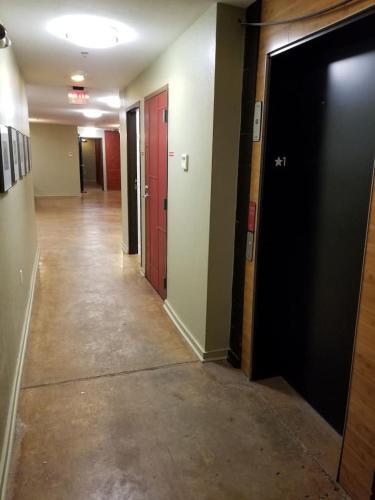 Apartamento Three-bedroom, Three-bath Industrial Apt In Nola C.b.d.