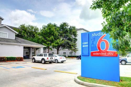 Hotel Studio 6 New Orleans