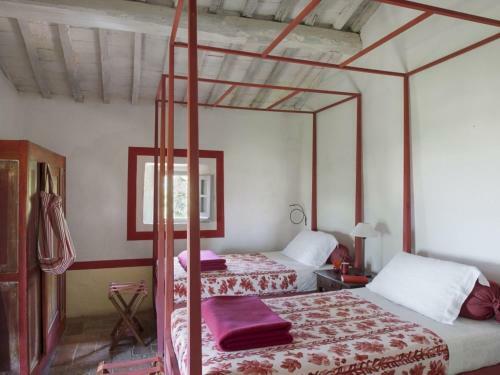Castiglioncello Del Trinoro Villa Sleeps 10 Pool