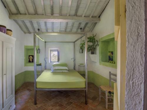 Castiglioncello Del Trinoro Villa Sleeps 10 Pool
