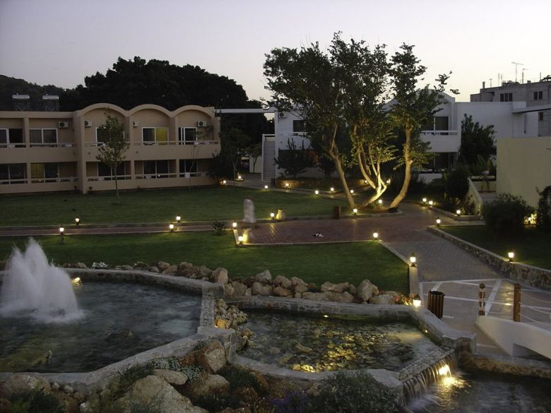 Hotel Avra Beach