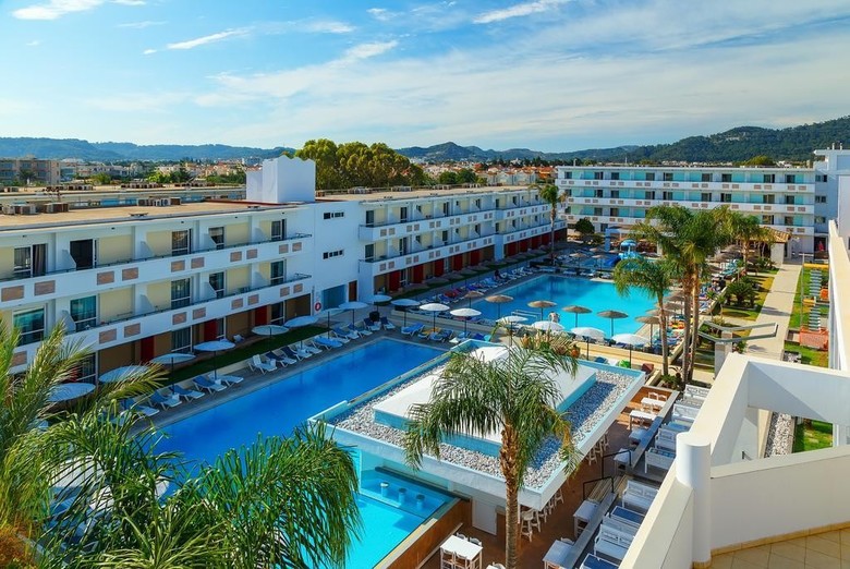 Hotel Dodeca Sea Resort