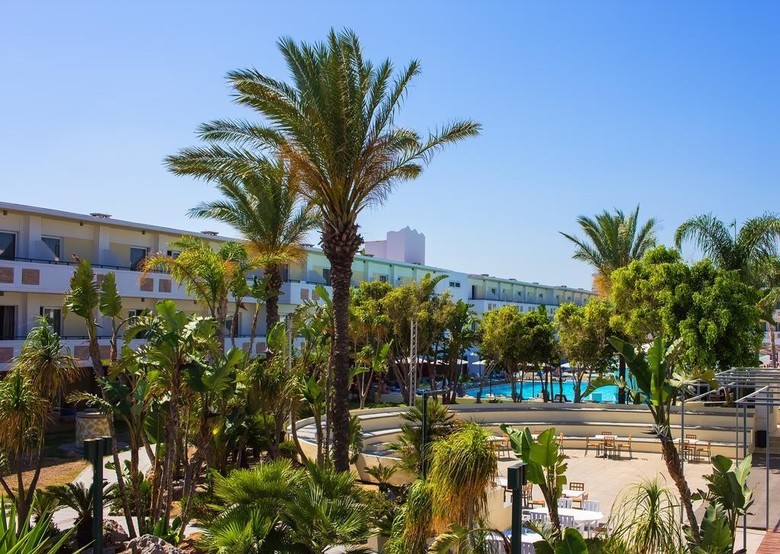 Hotel Dodeca Sea Resort