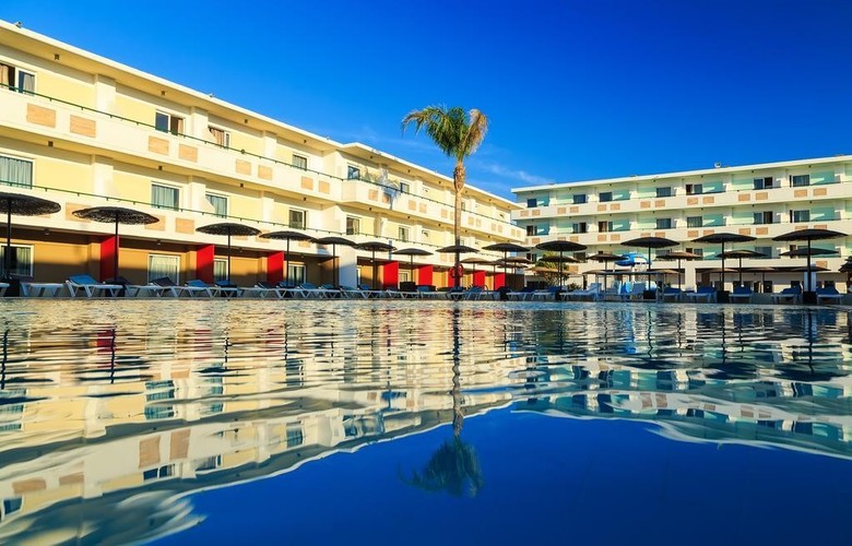 Hotel Dodeca Sea Resort
