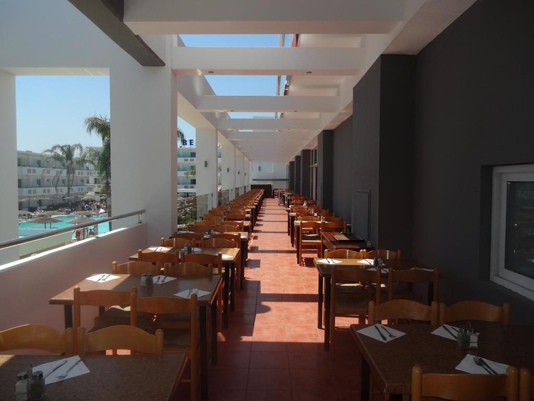 Hotel Dodeca Sea Resort