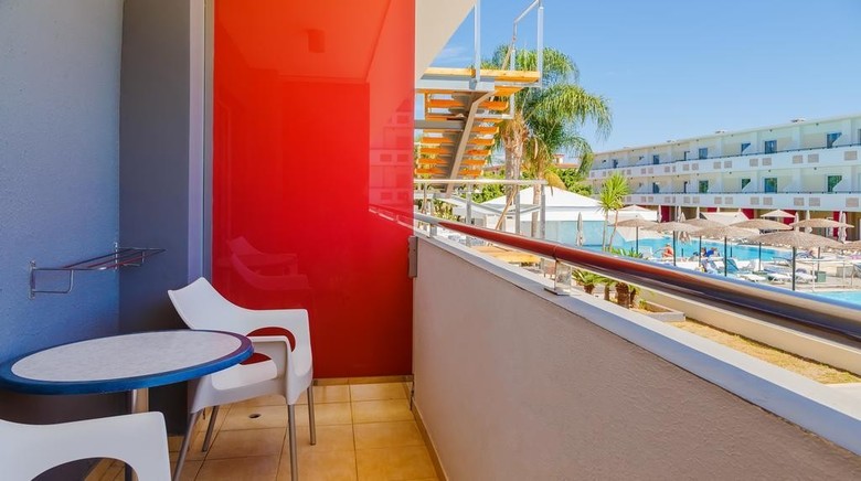 Hotel Dodeca Sea Resort