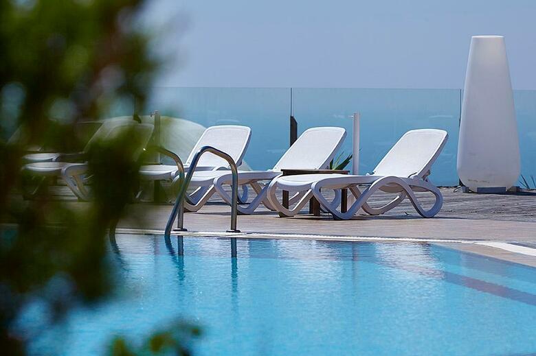 Orizontes Hotel & Villas