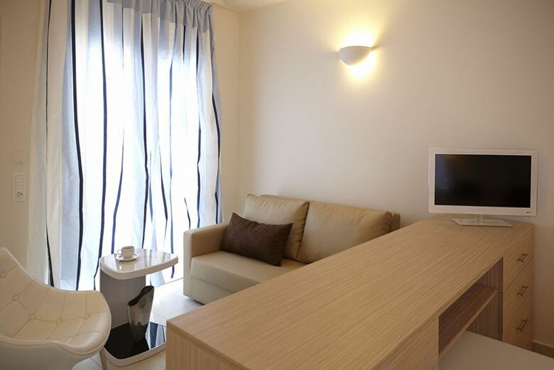 Orizontes Hotel & Villas