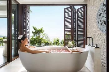 Hotel Pullman Phuket Arcadia Naithon Beach