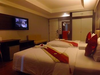 Hotel Tara Garden