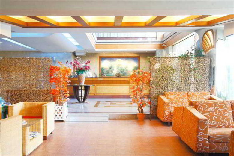 Hotel Tara Garden