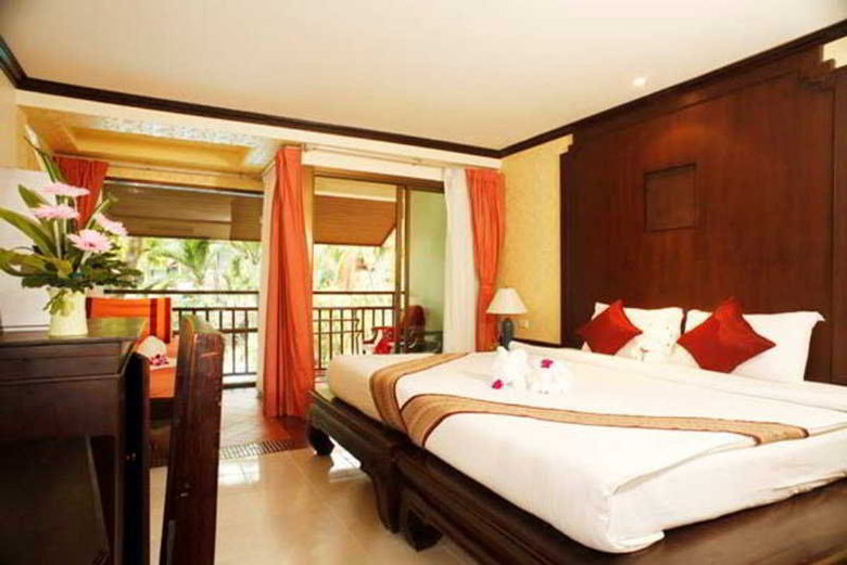 Hotel Chanalai Flora Resort