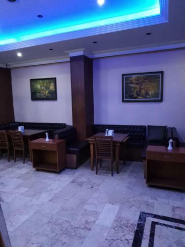 Glaros Hotel