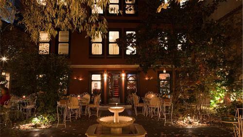 Kitapevi Hotel