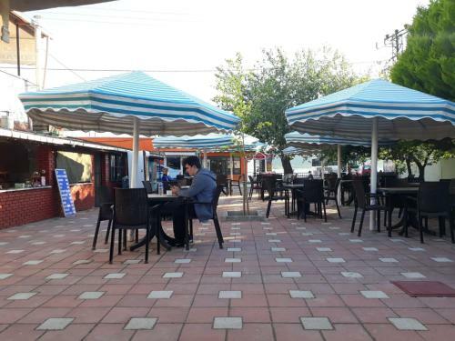 Huzur Pansiyon Ve Cay Bahcesi
