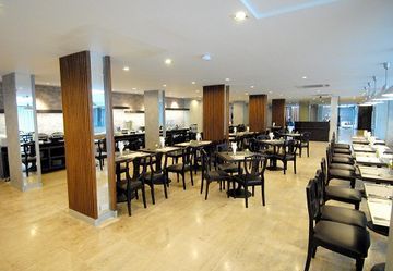 Ma Hotel