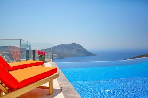Villa Unlimited