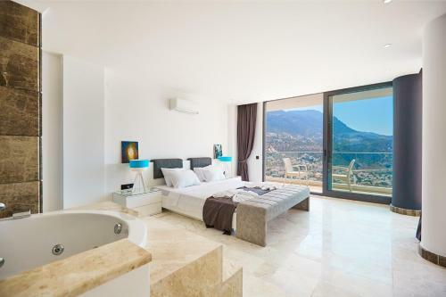 Villa Unlimited