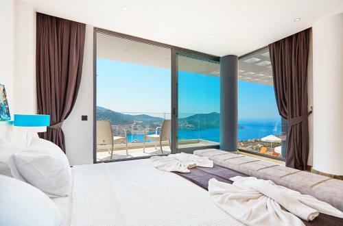 Villa Unlimited