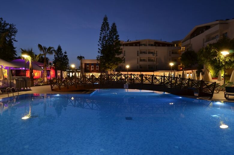 Side Resort Hotel