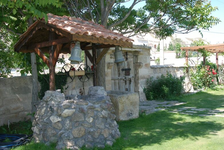Melis Cave Hotel