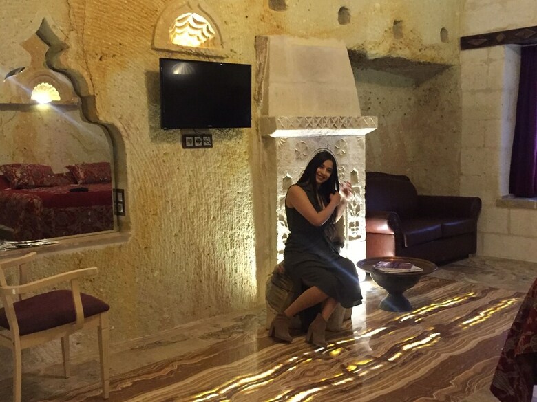 Hotel Oread Cave Suites