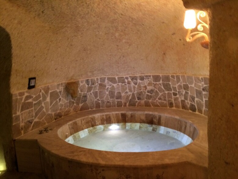 Hotel Oread Cave Suites
