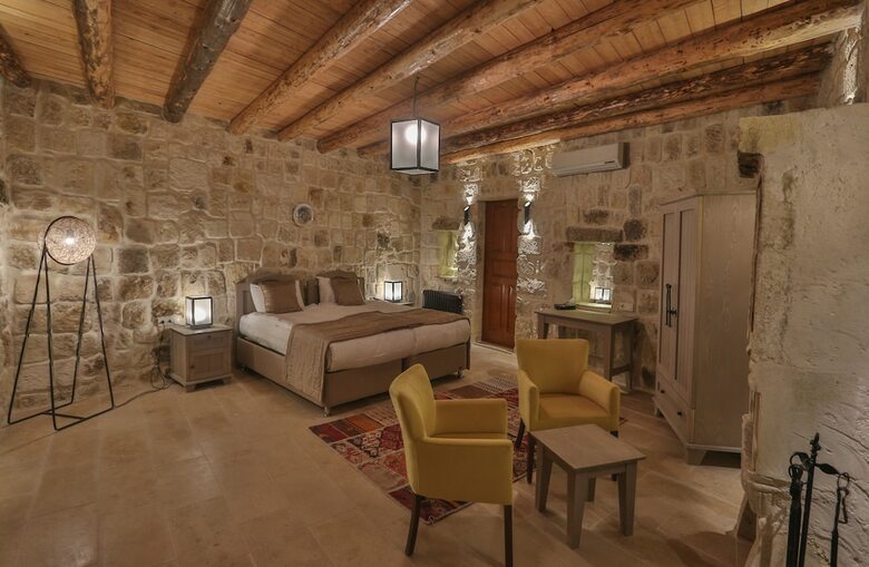 Hotel Acropolis Cave Suite
