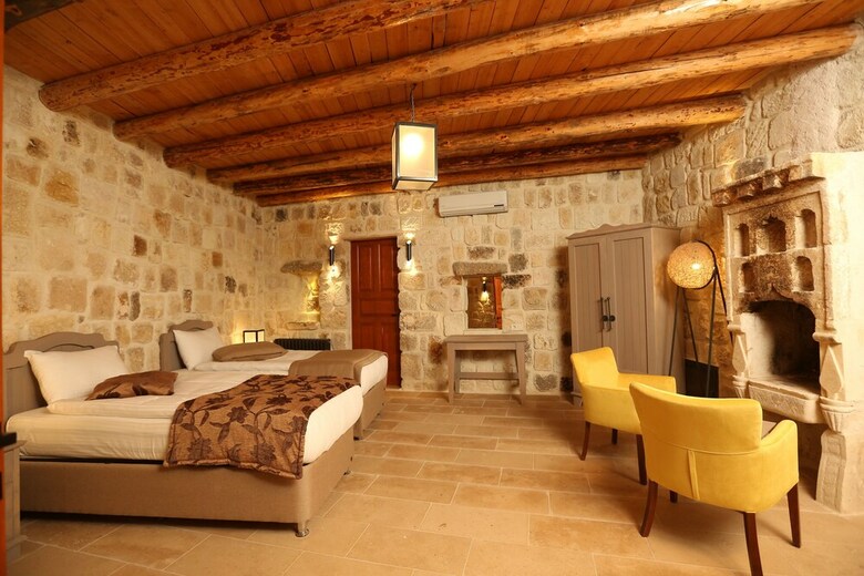Hotel Acropolis Cave Suite