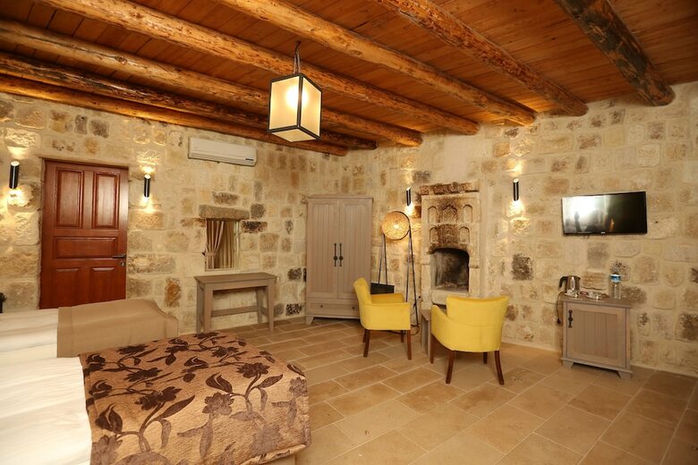 Hotel Acropolis Cave Suite