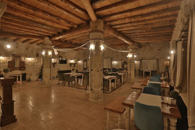 Hotel Acropolis Cave Suite