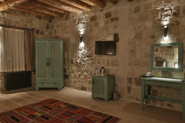 Hotel Acropolis Cave Suite