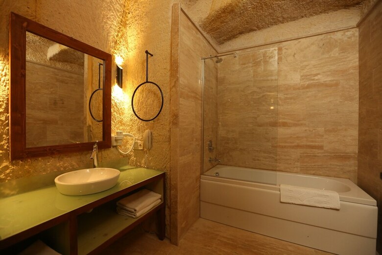 Hotel Acropolis Cave Suite