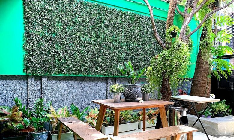 Analog Hostel
