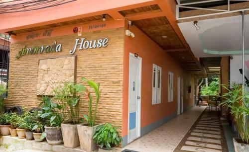 Hostal Amonrada House