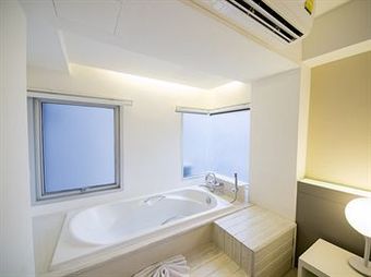 Myhotel Cmyk @ratchada