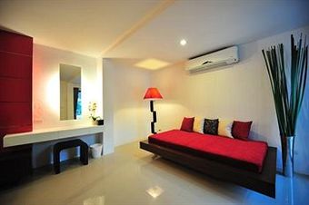 Alfresco Phuket Hotel