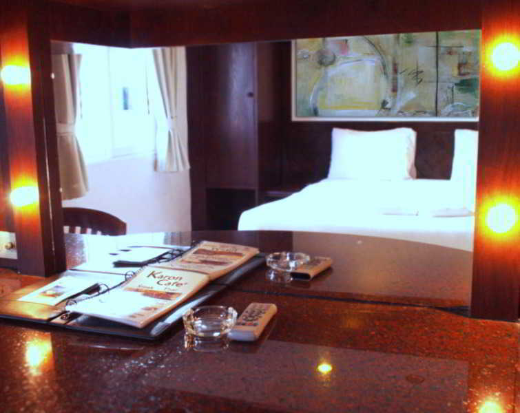 Hotel Karon Cafe Inn
