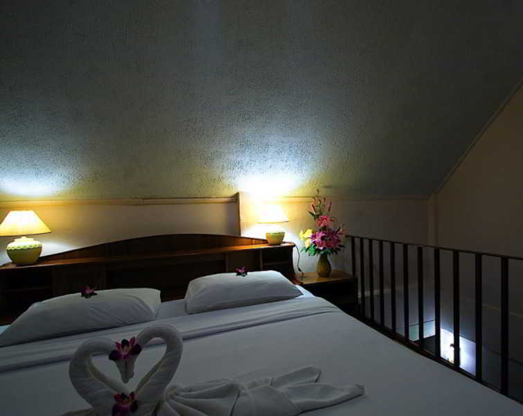 Hotel Karon Cafe Inn