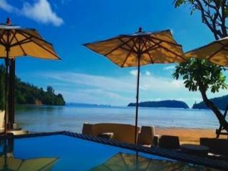 Hotel The Chalet Phuket Resort